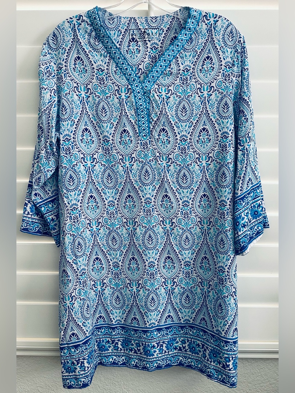 Rezo Bay Lightweight Blue Paisley V-Neck Women’s Tunic Top Large